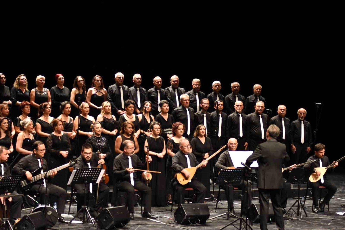 Eskişehir\'de Coşkulu Koro Konseri