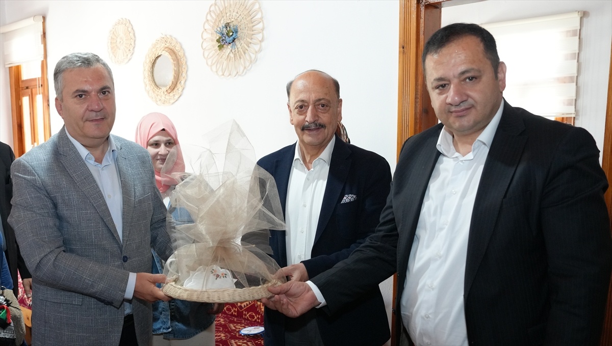 Vedat Bilgin Çubuk\'ta Ziyaretlerde Bulundu