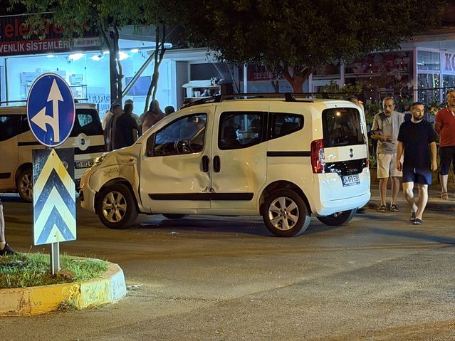 Alanya’da Motosiklet Kazası: Sürücü Ağır Yaralı