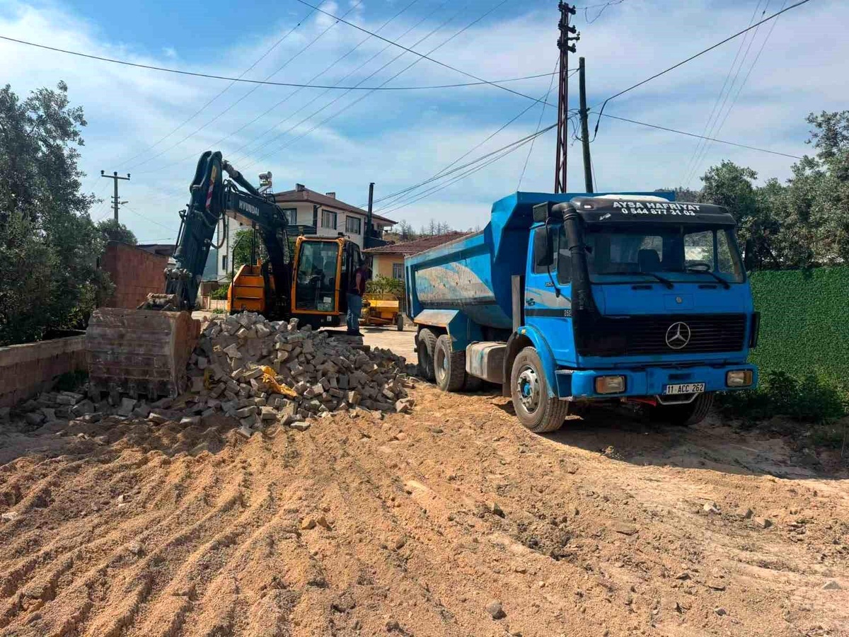 Bilecik Selçik Köyü\'nde Altyapı Yenileme Başladı