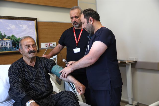 70 Yaşındaki Kadın Fıtık Ameliyatıyla Sağlığına Kavuştu