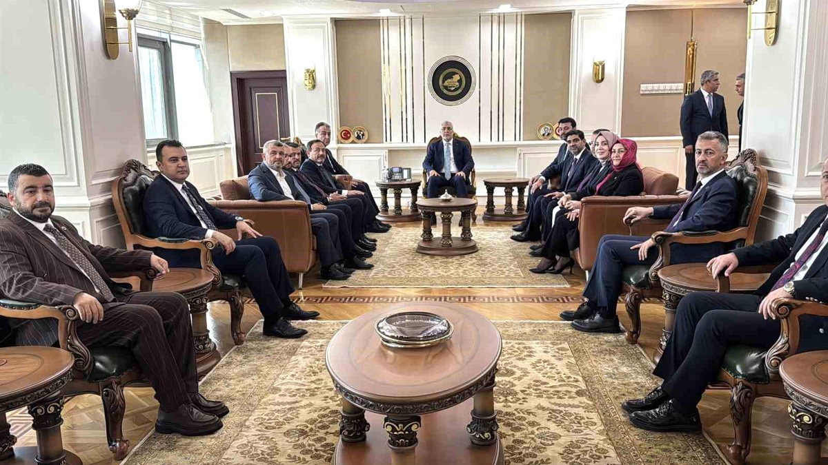 Çalışma ve Sosyal Güvenlik Bakanı Işıkhan Karabük\'te