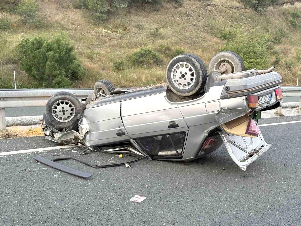 Tosya\'da Trafik Kazası: Sürücü Ağır Yaralandı