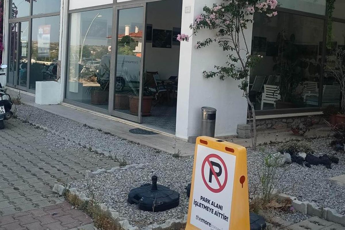Datça\'da iş insanı başından silahla vurulmuş halde bulundu