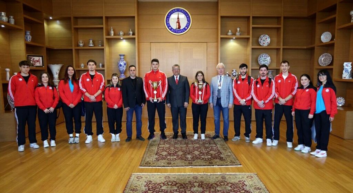 DPÜ Hentbol Takımlarından ÜNİLİG'de Büyük Başarı