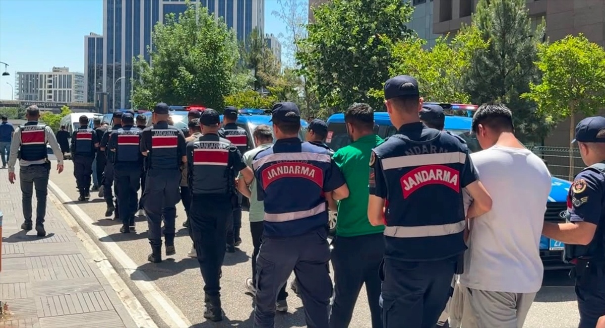 Yasa Dışı Bahis Operasyonunda 5 Tutuklama
