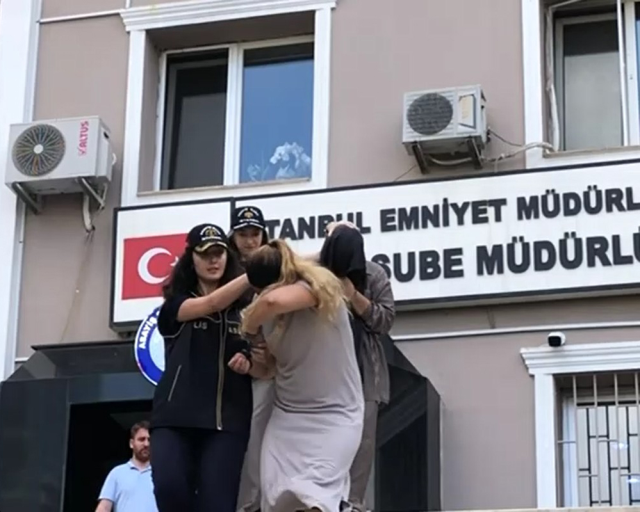 İstanbul'da güpegündüz ev soyan 3 kadın yakalandı; 238 suç kaydı çıktı