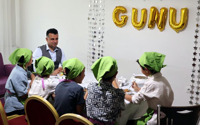 Erzurum’da Koruma Altındaki Çocuklardan Aşure Etkinliği