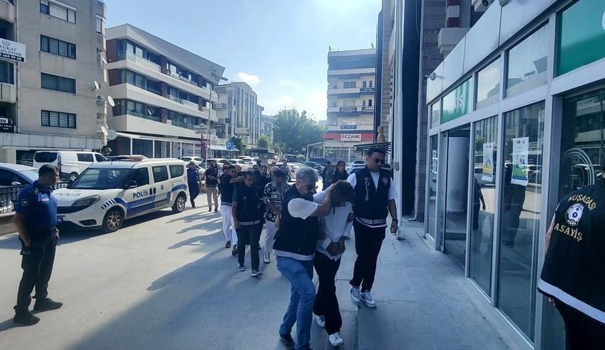 Kuşadası\'nda Cinayet: 6 Gözaltı