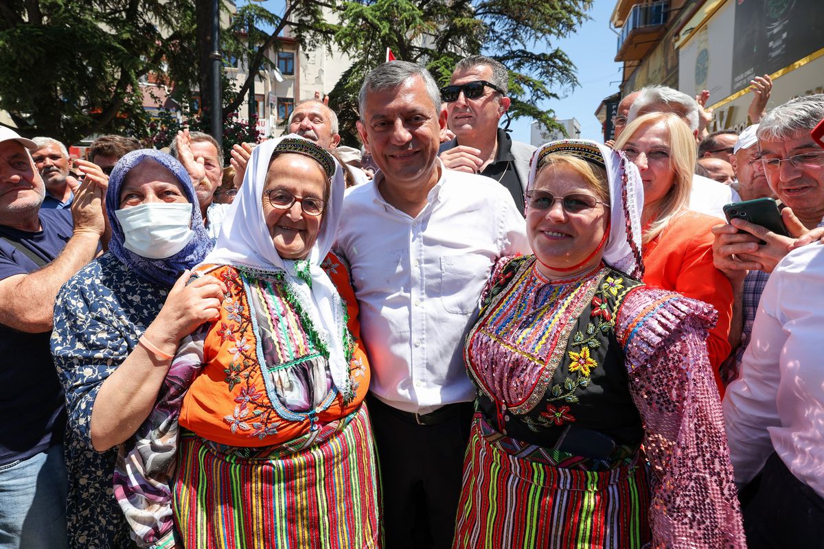 Özgür Özel: \'Yoldaşlık Eden Herkese Minnettarım\'
