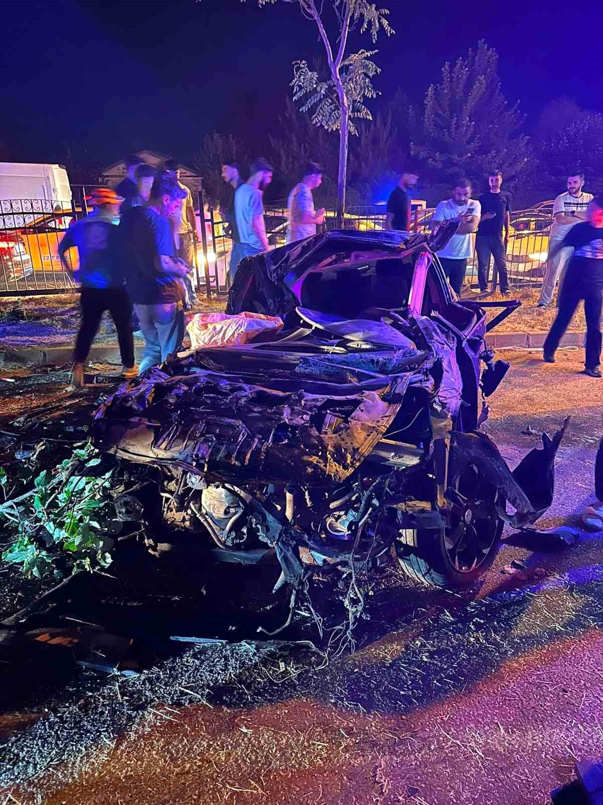 Bingöl\'de Trafik Kazası: 2 Yaralı