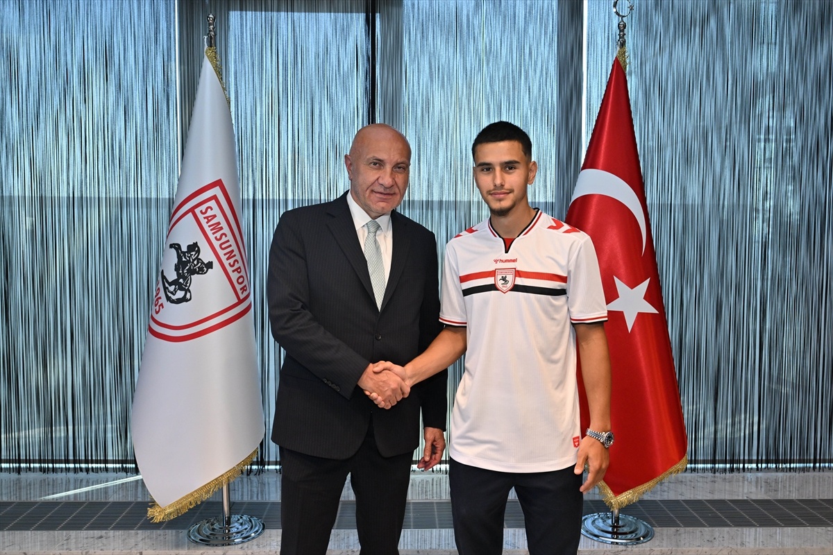 Samsunspor, Samed Onur\'u Transfer Etti
