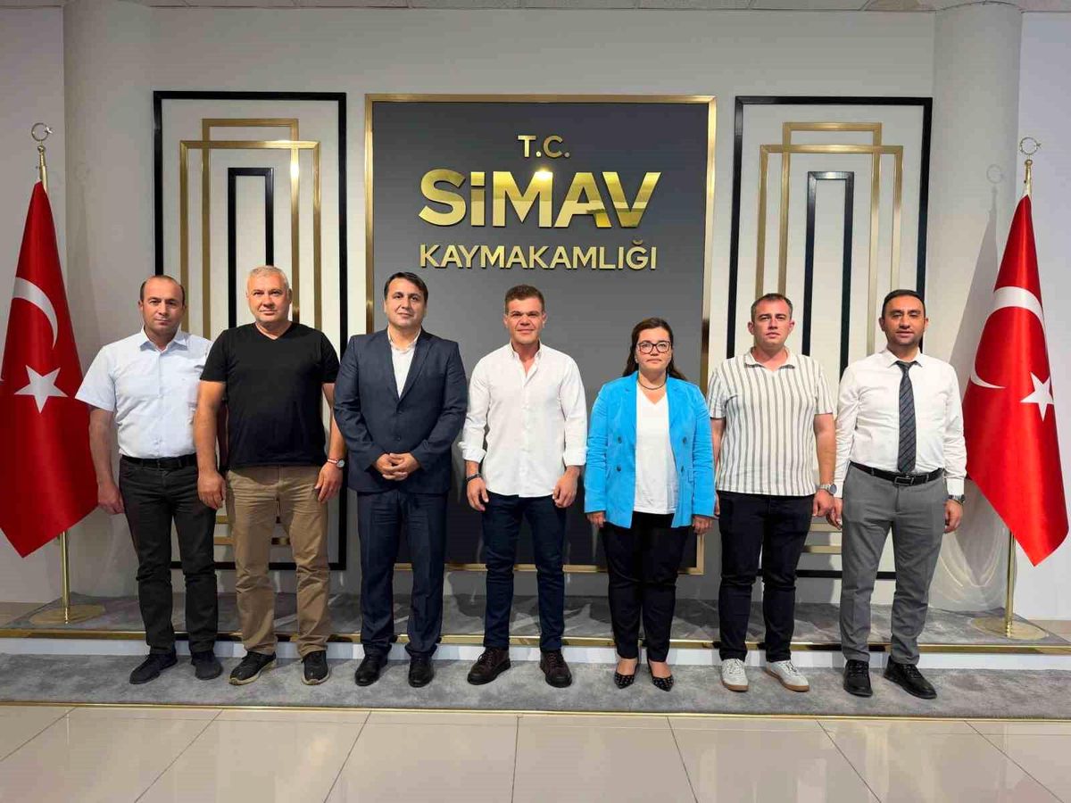 Simav\'da Yeşilay Yamaç Paraşütü Mesafe Türkiye Şampiyonası hazırlık toplantısı gerçekleştirildi