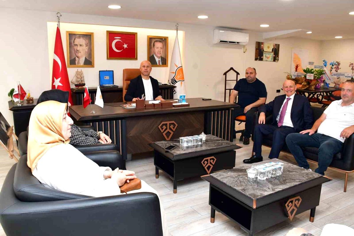 Terme Belediye Başkanı\'ndan Yeni İlçe Başkanına Hayırlı Olsun Ziyareti
