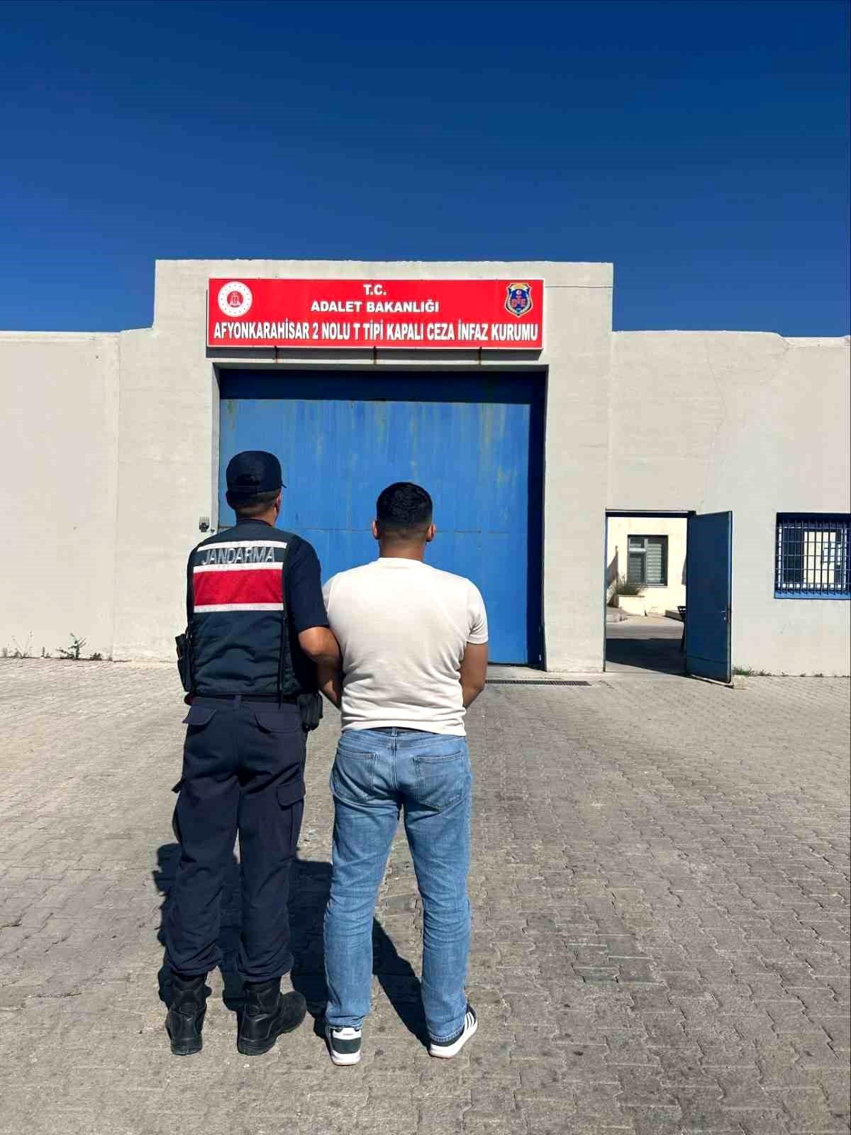 Uyuşturucu Ticareti Yapan Şahıs Yakalandı