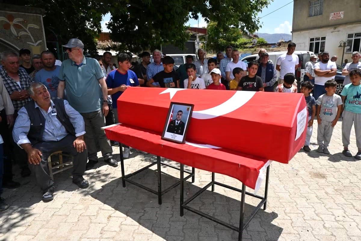 Uzman çavuş senelik izne geldiği memleketinde hayatını kaybetti