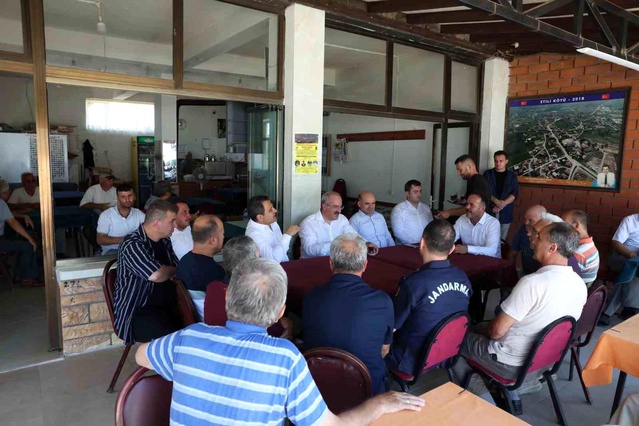 Vali Toraman Etili Köyü’nde Vatandaşlarla Buluştu