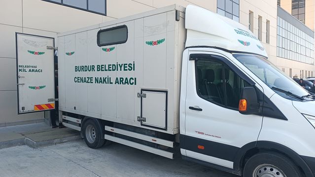 7 Yaşındaki Ela Kocaçöğür Anestezi Sırasında Hayatını Kaybetti