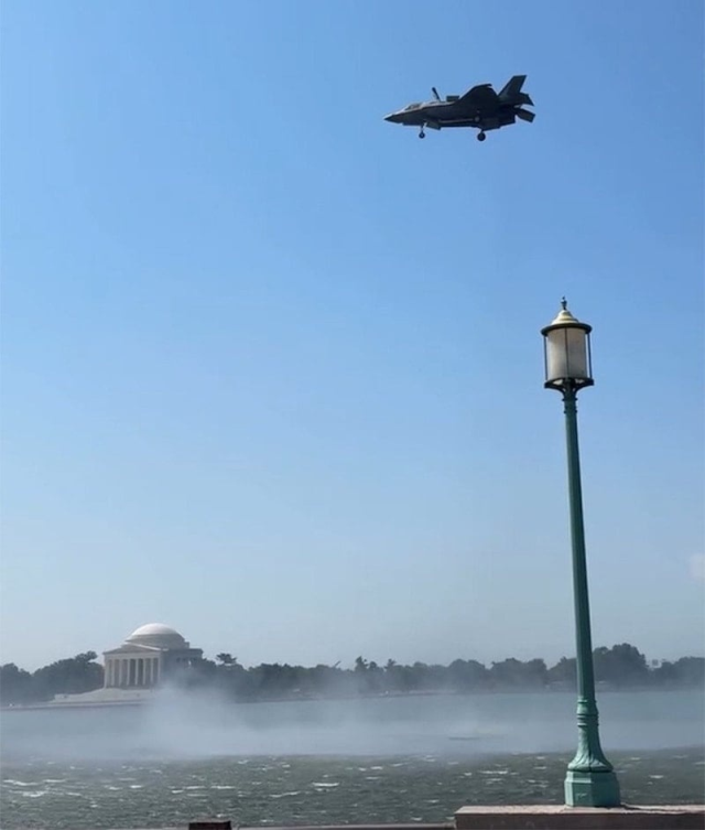 Beyaz Saray çevresinde gizemli anlar! F-35 havada bekledi