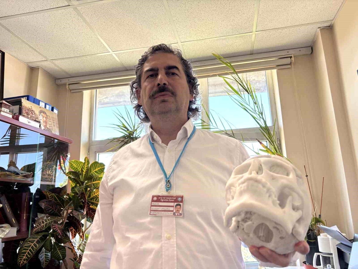 Öğretmene Özel İmplantla Estetik Çözüm