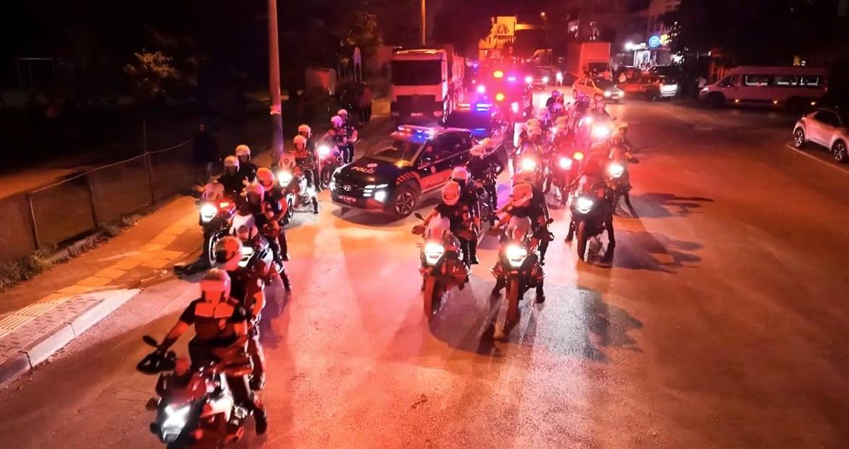 Bursa\'da Huzur Uygulamaları: 30 Gözaltı