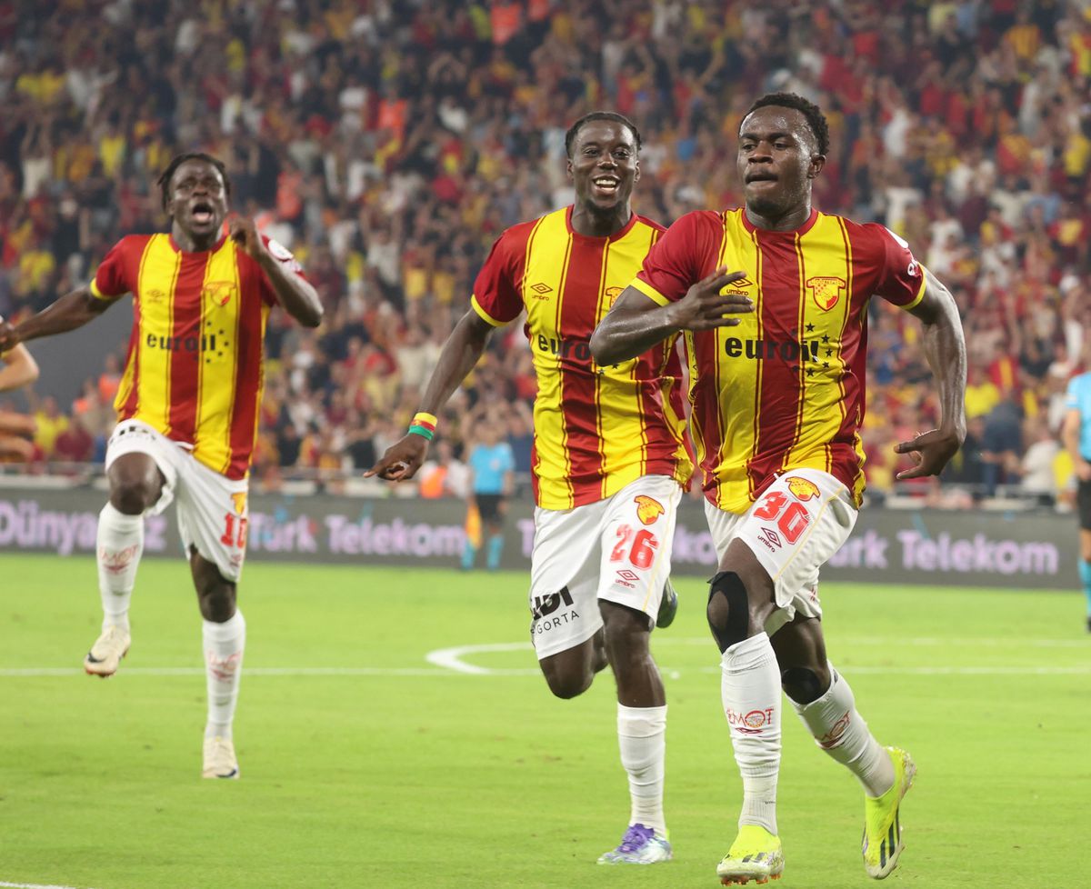 Göztepe, Anthony Dennis için Coventry ile görüştü