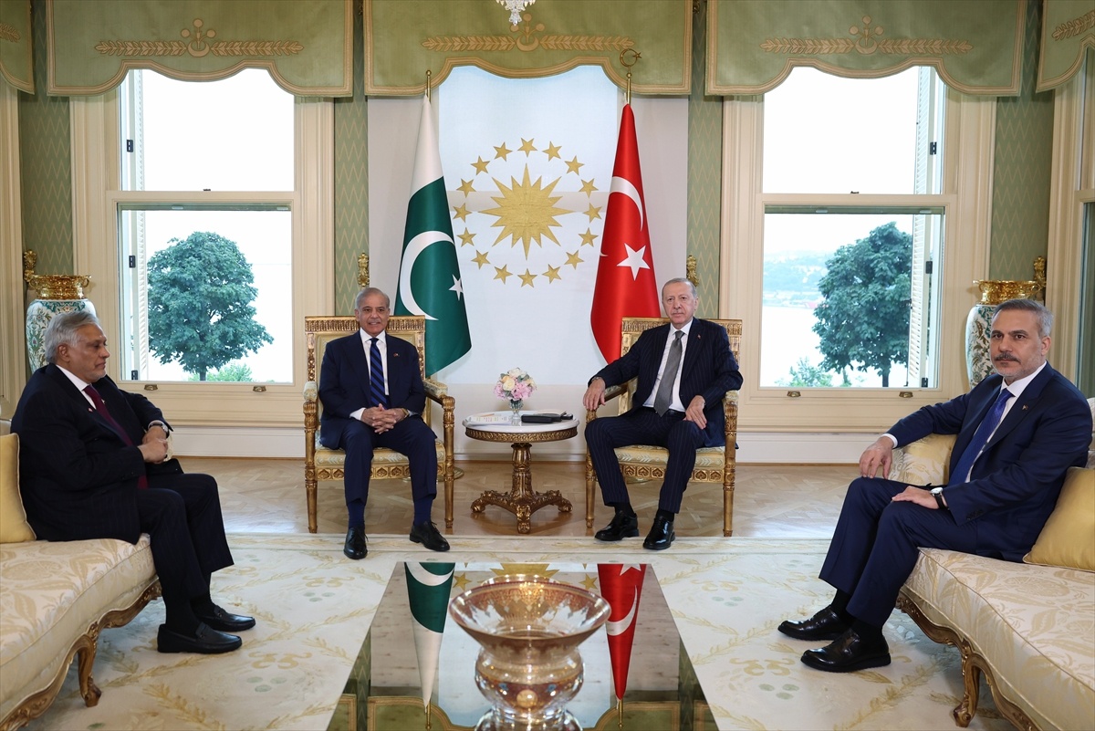 Erdoğan, Pakistan Başbakanı Şerif\'i kabul etti