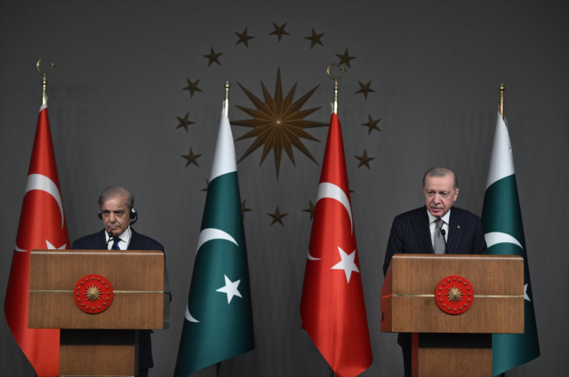 Cumhurbaşkanı Erdoğan, Pakistan Başbakanı Şerif kabul etti