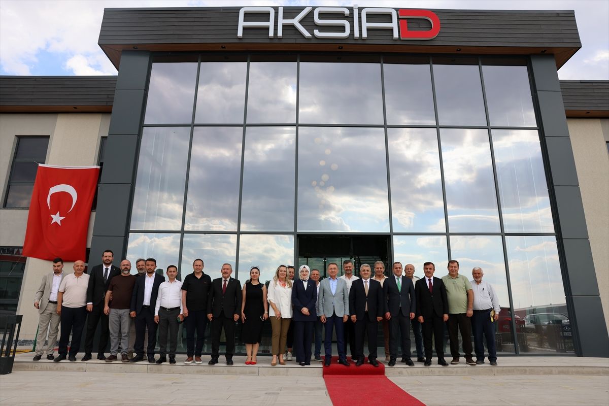 Fuat Oktay Akyurt\'ta Sanayi Yatırımlarını Değerlendirdi
