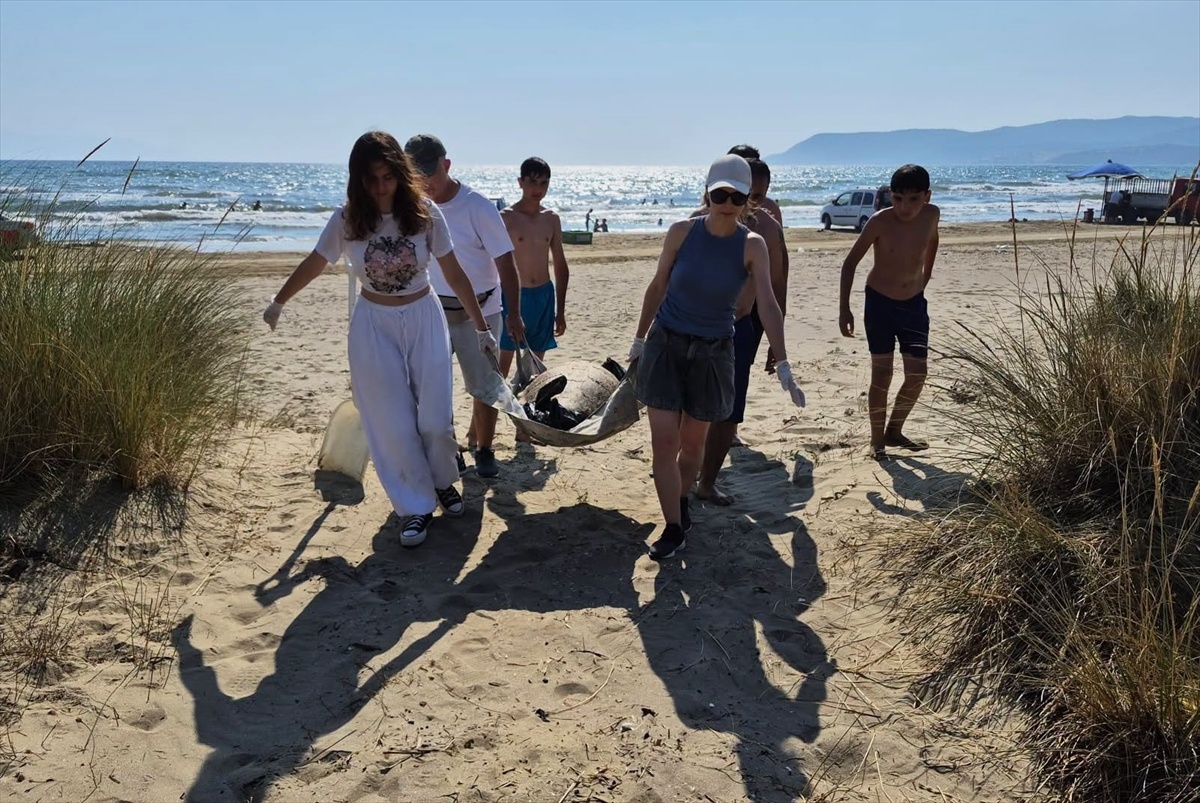Kuşadası ve Selçuk\'ta 3 Caretta Caretta Ölü Bulundu