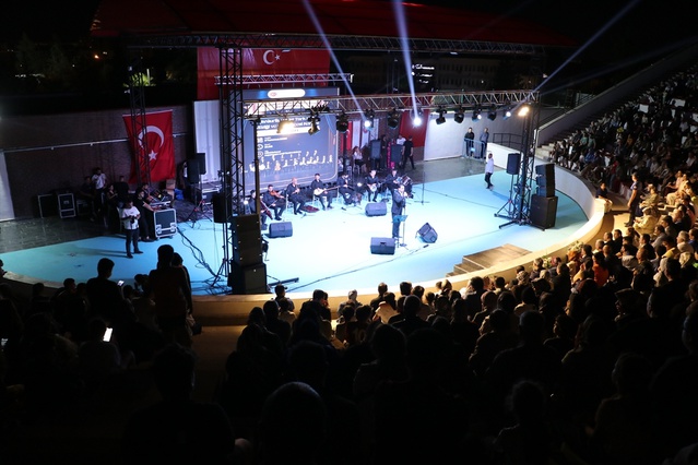 Şanlıurfa Korosu Kilis’te Dinleyicilerle Buluştu