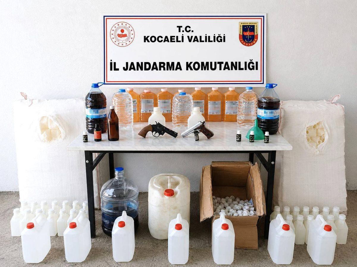 Kocaeli\'de Kaçakçılık Operasyonu