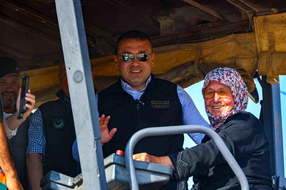 Yeniköy\'de Asfalt Çalışmaları Başladı