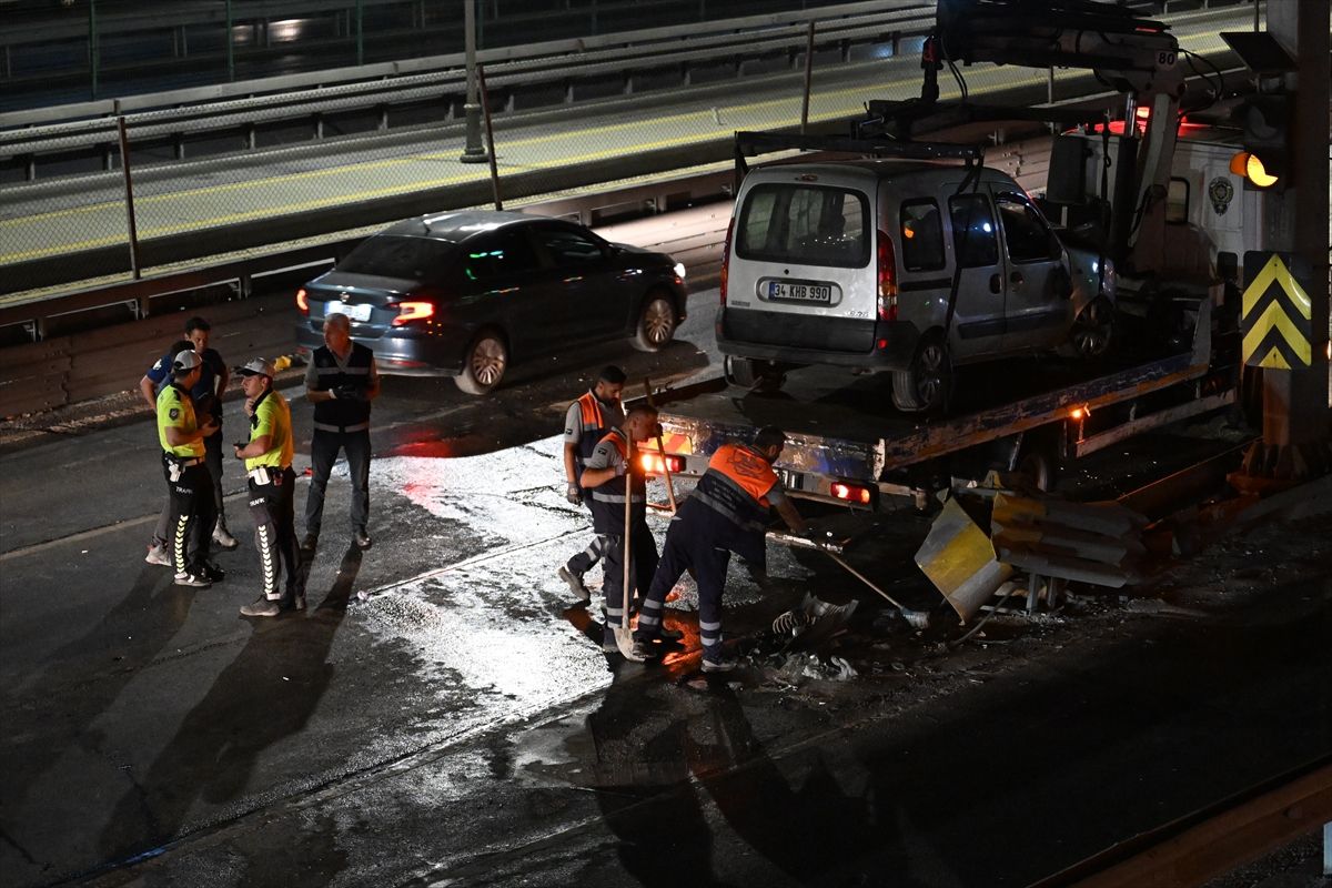 Küçükçekmece\'de Trafik Kazası: 2 Yaralı