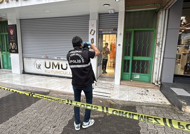 Maltepe’de Kuyumcu Soyuldu