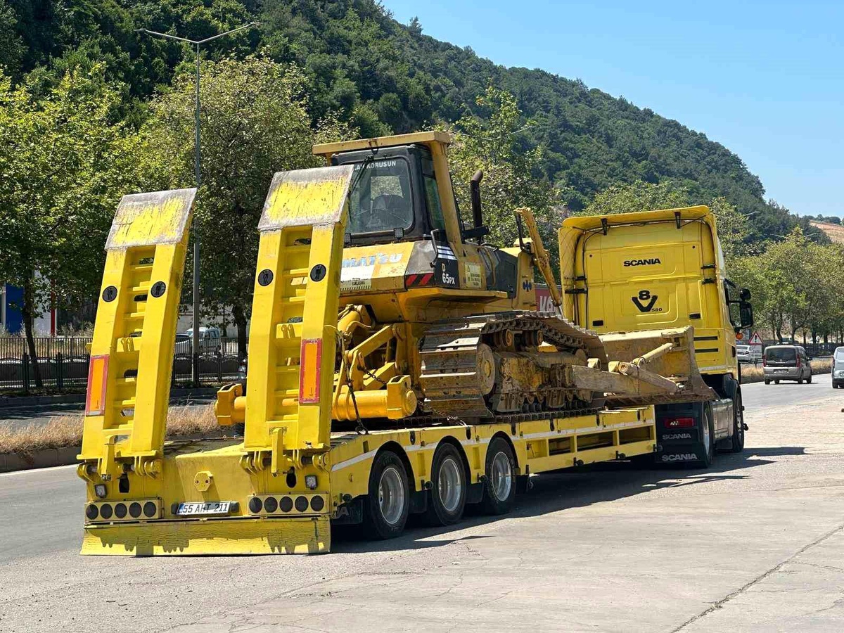 Samsun\'da Motosiklet ve Tır Çarpıştı