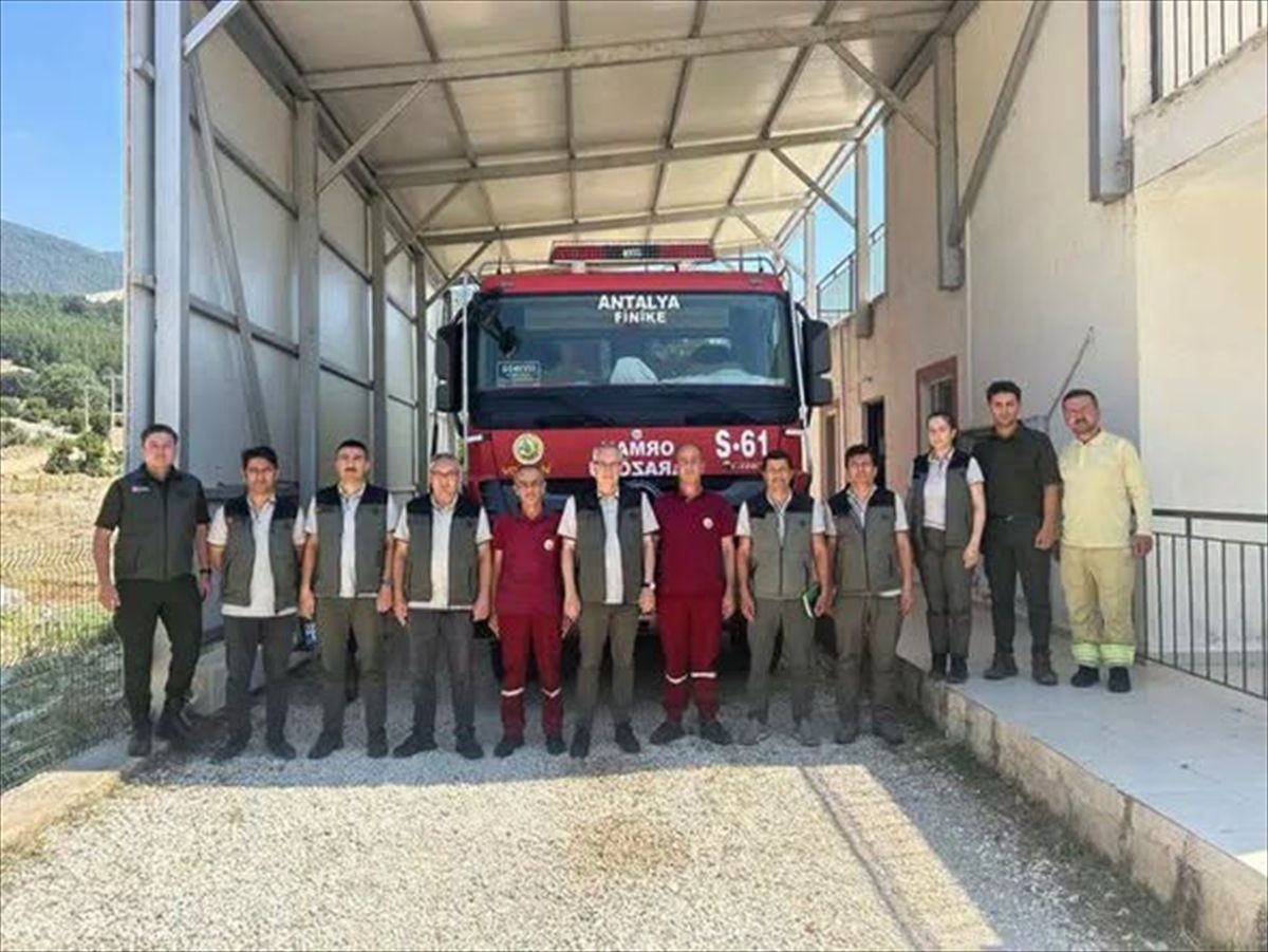 Orman Bölge Müdürü Finike\'de İncelemelerde Bulundu