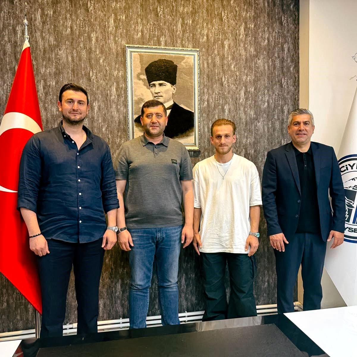 Erciyes 38, Osman Şahin'i Kiraladı