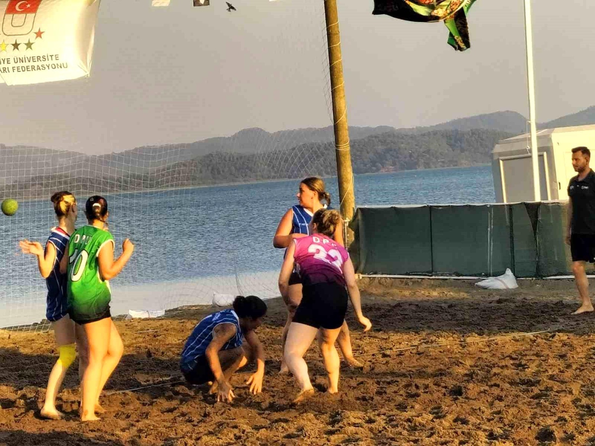 Köyceğiz\'de Plaj Hentbolu Turnuvası Devam Ediyor!