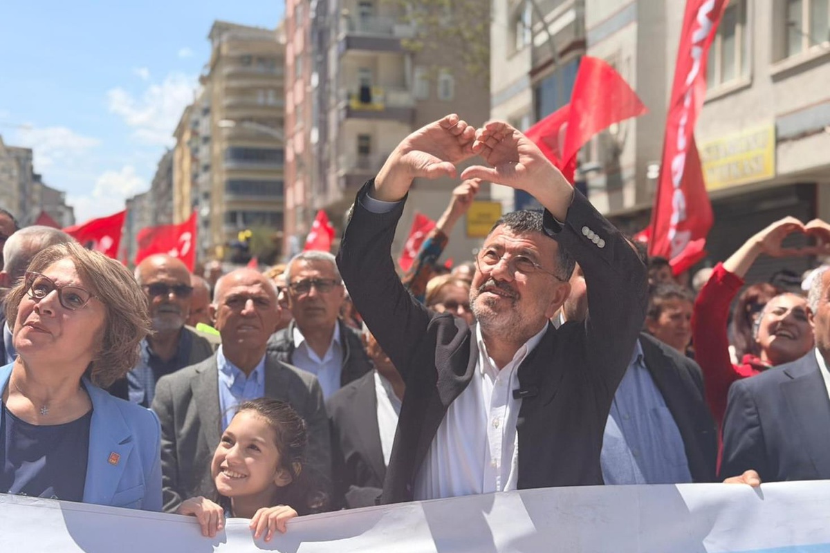 Veli Ağbaba\'nın yeğenine "Nüfuz Ticareti" suçlaması: Ahmet Can Ağbaba için tutuklama talep edildi