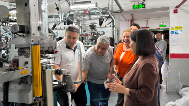 AK Parti Milletvekili Şengül Karslı, Beylikdüzü'nde vatandaşlarla buluştu