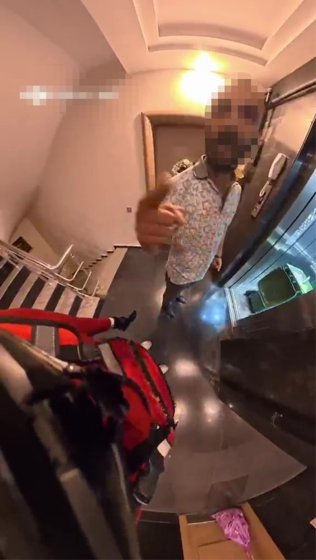 Antalya'da Motokurye ve Apartman Görevlisi Tartıştı
