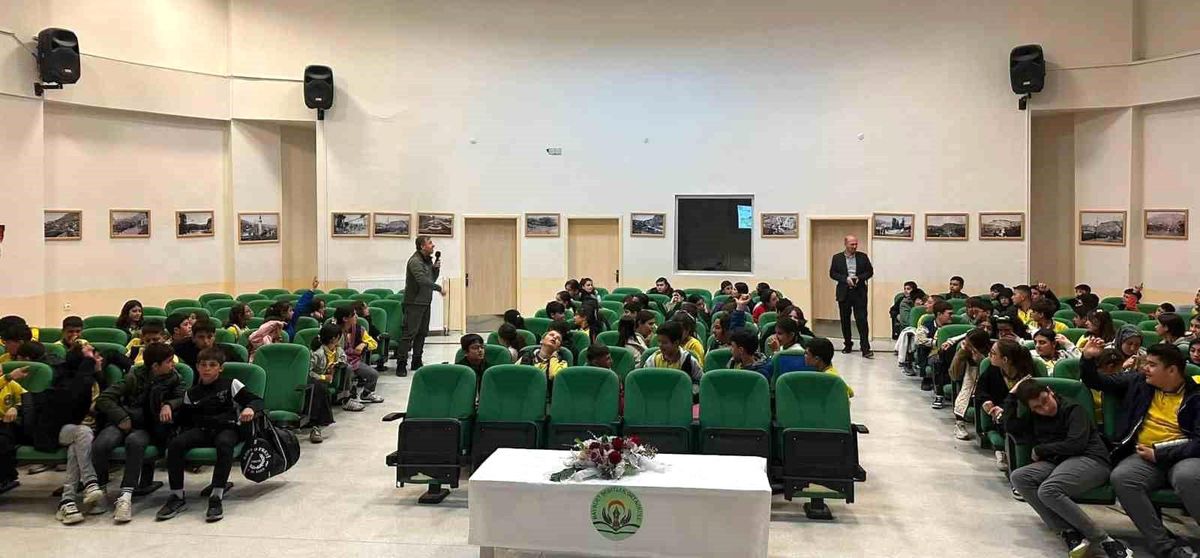 Bayburt\'ta 587 öğrenciye doğa eğitimi
