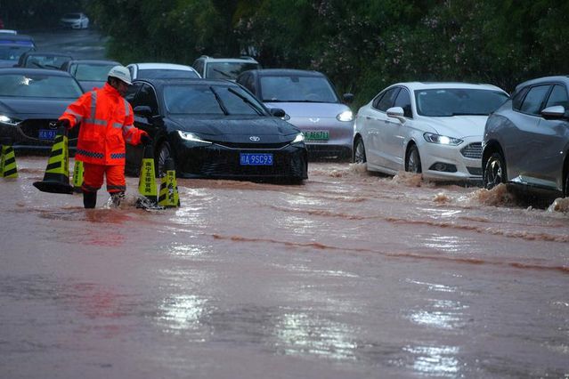 Çin’de Sağanak Sel: 5 Ölü