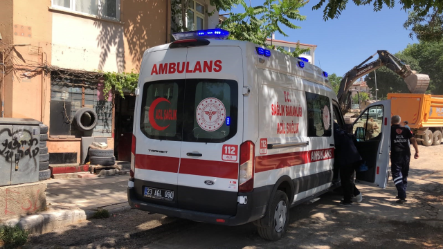 Elazığ'da 72 yaşındaki adam lastikçide ölü bulundu