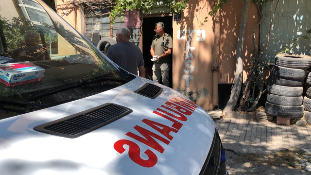 Elazığ'da 72 yaşındaki adam lastikçide ölü bulundu