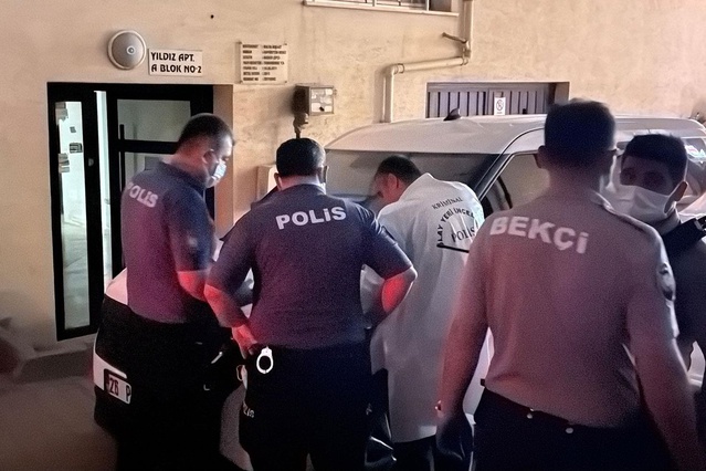 Duyanlar maske taktı, sokağı saran ağır koku acı gerçeği ortaya çıkardı