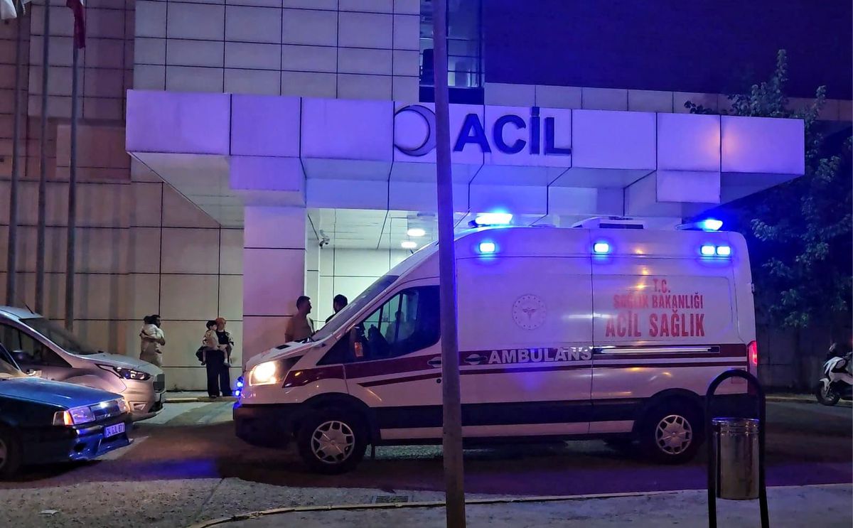Havuzda Boğulma Tehlikesi Geçiren 5 Yaşındaki Kız Hastaneye Sevk Edildi
