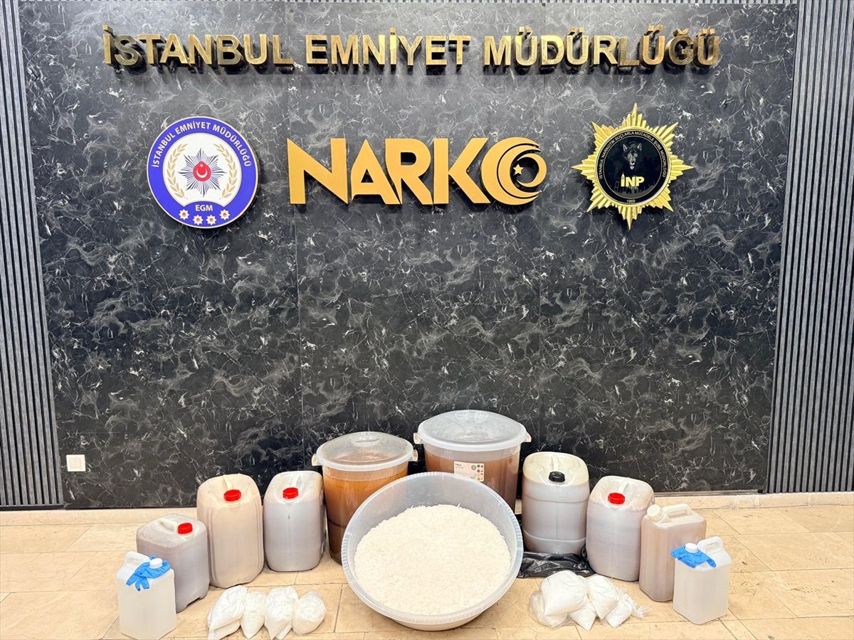 İstanbul\'da 239 Kilo Uyuşturucu Ele Geçirildi