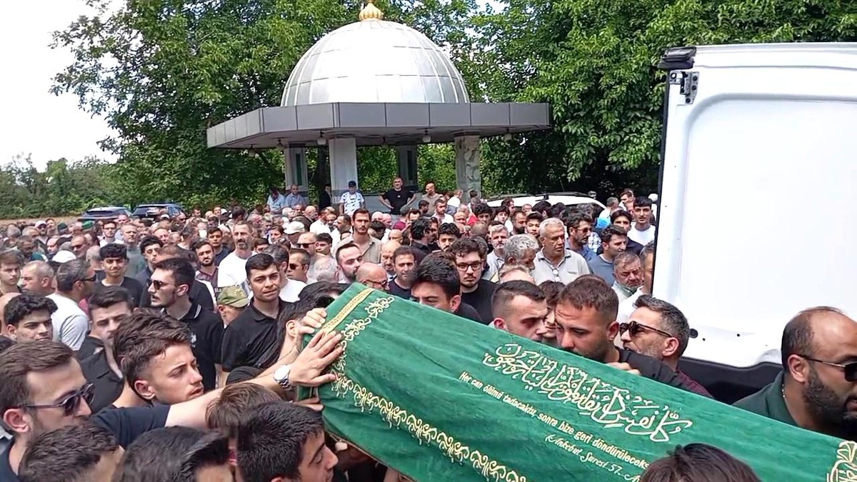 İznik\'te Düşen Genç Hayatını Kaybetti